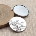 35mm runde Fassung Anhänger Rohlinge mit Blatt Motiv für DIY handgemachte Schmuckherstellung. - Blattrelief Runder Boden / 35mm Innendurchmesser / Antiksilber