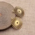Colgantes de metal sol dorado geométrico DIY joyería artesanía componentes 29x26mm - Oro antiguo