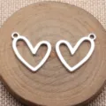 Silberne geometrische Herz Anhänger DIY Schmuck Zubehör Retro Legierung Charms 22x20mm - Antiksilber