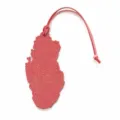 Breloque sac carte du Qatar en cuir rouge avec lanière, élégant accessoire porte-clés géographique. - Rouge