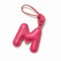 Rosa Leder Buchstabe M Taschenanhänger, Initialen Schlüsselanhänger für Handtaschen. - Fuchsia