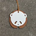Pendentif de sac en cuir en forme de panda mignon pour femmes mini accessoire détail - Blanc + Marron
