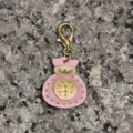 Llavero de bolsa de la suerte de cuero detalle, colgante rosa para bolso o decoración de teléfono. - Rosa Claro
