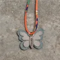 Mini colgante de bolso mariposa de piel con cuerda de pañuelo de seda de color, accesorio elegante. - Caqui Y Verde Oscuro