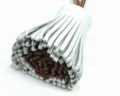 Schicker zweifarbiger Leder Quasten Taschenanhänger Auto Deko Accessoire sehr elegant - Ca. 6x3cm / Innen Braun mit Weiß & offener Ring