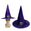 Lila Samt Hexenhut für Halloween Party, Zauberer Kostüm Hut mit glänzender Strass Schnalle. - Spitzer Schnallen-Stil / Lila
