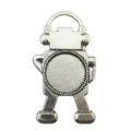 Nahaufnahme Detail der silbernen Roboter Lünette Schale Anhänger Basis für 20mm Cabochon. - Roboter Runde Basis / 20mm Innenbreite / Antiksilber