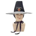 Schwarzer koreanischer Joseon Mesh Hut mit roter Brosche für Cosplay Party Kostüm - Klassischer Gat Stil (Mit Schwarzer Perlenkette) / Schwarz