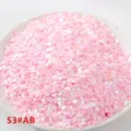 Primer plano de lentejuelas laser rosa en forma de corazon para accesorios y manualidades. - AB Rosa
