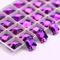 Lila Schmucksteine zum Aufnähnen Strasssteine für DIY Kleidung Hochzeitskleid Dekoration. - 8x10 mm (48 Stk./Packung) / 48 Purpur-Samt