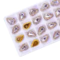 Strass a goccia cristalli con base dorata per fai da te artigianato scarpe abbigliamento. - 50 Pezzi/Confezione / Bianco