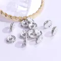 Cuentas espaciadoras de diamantes de imitación plateadas para pulseras y joyas de bricolaje. - 4mm 50 Piezas/Paquete / Plata