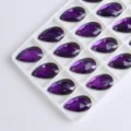 Piedras de cristal de estrás de vidrio morado en gota para coser manualidades de bricolaje - 11x18mm 28 Piezas/Paquete / Violeta