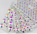 Runde, flache Glas-Strasssteine zum Annähen mit AB-Beschichtung, doppelte Löcher. - 18mm (20 Stück/Packung) / AB-Farbe