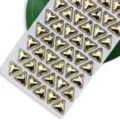 Strass triangolari dorati da cucire per accessori di abbigliamento DIY cristalli piatti. - 22 Oro minerale