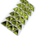 Strass triangolari di alta qualità con dorso piatto per accessori di abbigliamento fai da te. - 77 Verde Oliva
