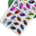 Kleurrijke markies opnaaibare glasstrassteinen platte rugkristallen voor DIY trouwjurk kleding. - 9*18 mm 28 st./pak / Meerkleurig