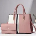 Gedetailleerd overzicht van dames colorblock handtassen set met shopper en clutch. - Roze