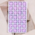 Strass da cucire in vetro rotondo viola con due fori per artigianato di gioielli e decorazioni - N. 31 viola chiaro fluorescente