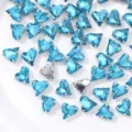 Light blue heart-shaped rhinestone crystal claws for DIY apparel accessories and jewelry. - 12x13mm (20 pcs/pack) / Lake Blue