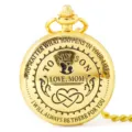 Vintage gouden zakhorloge met gravure cadeau voor zoon, klassiek antiek quartz horloge. - Afbeelding 4