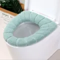 Plush O-type toilet seat cover, thick warm washable bathroom mat in light green color. - Nordic Green