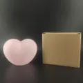 Kreatives rosa herzförmiges Nachtlicht mit brauner Kartonverpackung als Geschenkbox - Groß mit Kraftpapierbox / Rosa