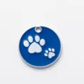 Placa de identificación redonda de metal azul para perros con huella de pata de corazón - Diámetro 2,5 cm / Azul