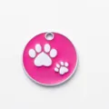 Round pink metal pet ID tag featuring white paw prints, durable zinc alloy dog tag. - Diameter 2.5cm / Rose Red