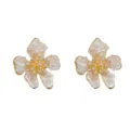 Pendientes de tuerca con pétalos de cristal hechos a mano y circonitas brillantes. - 46# Pendientes De Pétalos De Cristal Hechos A Mano