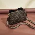 Borsa secchiello marrone con tracolla a righe, elegante borsa a spalla da donna. - Caffè 1