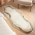 Vista dettagliata del morbido tappeto effetto cashmere astratto in una stanza accogliente. - Finto cashmere 40*60 cm con base antiscivolo / Aura di riolite