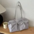 Lässige Nylon Umhängetasche minimalistische Alltagstasche modische Reistasche für Damen - Grau