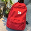 Roter Freizeitrucksack fuer den taeglichen Gebrauch, Schuelertasche mit minimalistischem Design - Rot