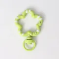 Schattige bloem veer snap haak detail, geverfd metaal DIY sleutelhanger hanger accessoire. - Groen