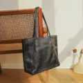Vintage genuine leather tote bag for women, soft cowhide large capacity shoulder commute bag. - Black