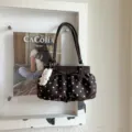 Sac à Main Bandoulière Marron Imprimé Fleurs pour Femme en Cuir PU avec Nœud et Pendentif - Avec pendentif / Café