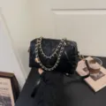 Sac oreiller matelassé noir avec chaîne, sac à bandoulière tendance pour la mode quotidienne. - Noir