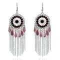 Vista detallada de pendientes colgantes boho de metal con motivos retro tallados y cadenas. - Plata Antigua-Rojo