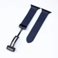 Cinturino di ricambio in pelle per Apple Watch con fibbia pieghevole magnetica e design blu. - Blu Notte