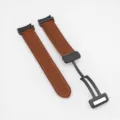 Cinturino per orologio in pelle marrone con motivo litchi e fibbia pieghevole magnetica. - Marrone Con Chiusura Nera