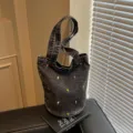 Sac seau en jean foncé avec broderie tulipes, sac porté épaule élégant pour femme. - Noir