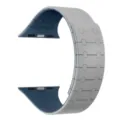 Detalle de la correa para reloj de silicona flexible, diseño segmentado en color gris y azul. - 42/44/45/46/49MM / Bleu gris