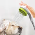 Haustier Duschkopf mit Massagebürste für Hunde und Katzen, grau grüne Tierpflege Brause - Duschkopf für Haustiere