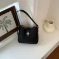 Minimalistische schwarze Schultertasche eleganter Damen Beutel Eimer Tasche Leder Handtasche - Reguläre Passform / Schwarz