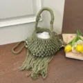 Zomer groene handgemaakte geweven holle handtas met franje kralen, stijlvolle casual schoudertas. - Groen