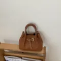 Braune gewebte Ledertasche Henkeltasche lässige Umhängetasche stylische Damentasche. - Einzelbag-Stil / Braun