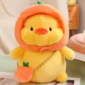 Süßes gelbes Enten Plüschtier mit orangefarbener Fruchtkapuze und süßer kleiner Umhängetasche. - Gelbe Ente - Kürbis-Stil / 23cm