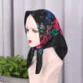 Etnische katoenen vierkante hoofddoek voor vrouwen, zwarte bloemenprint, 70cm hijab. - Zwart