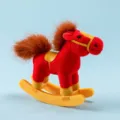 Carino piccolo cavallo a dondolo in peluche rosso, morbida bambola pony per bambini. - Cavallo Rosso / 15cm
